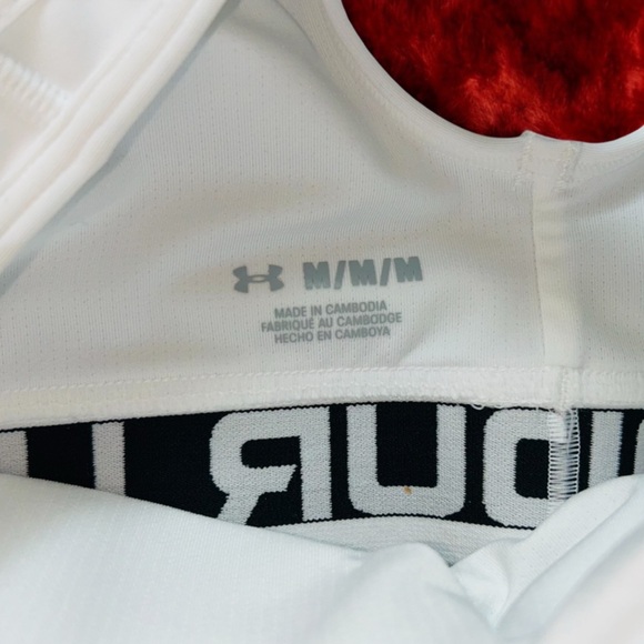 Under Armour Sport Bra size M - Picture 3 of 3